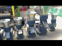 Μηχανή τροφής μικρών κοτόπουλων με σφαιρίδια για ψάρια Μηχανή επεξεργασίας ζωοτροφών